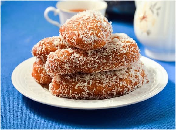 Malay Koeksisters (1 dozen)
